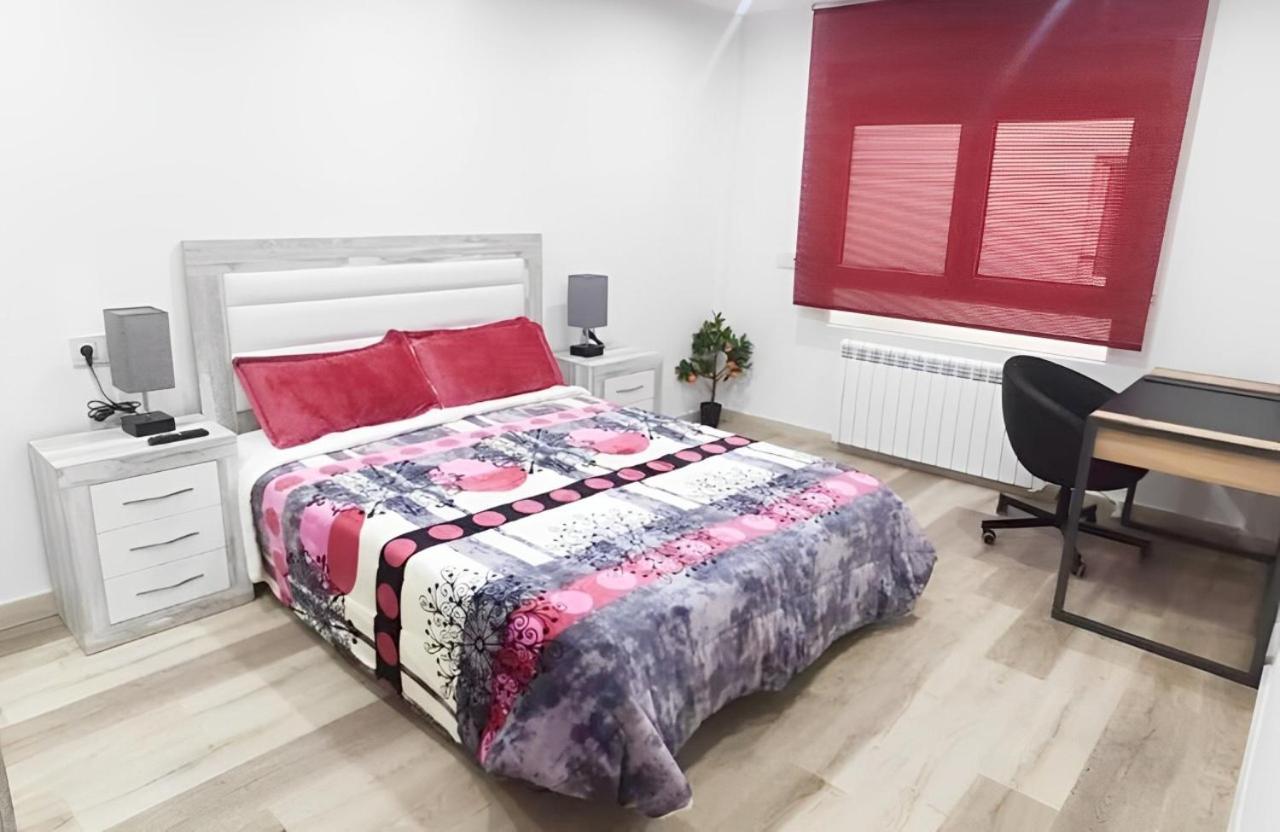 Recomendado Wifi 12 Min Ayto 4 Habs Dobles Parking Oviédo Exterior foto